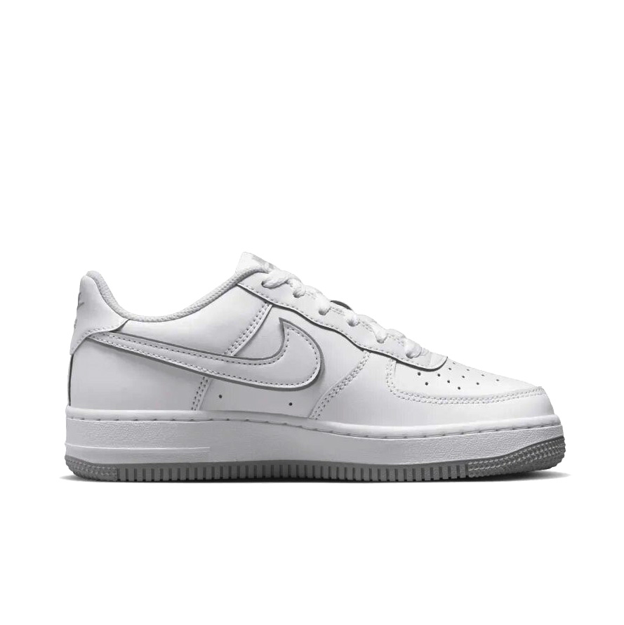 Кроссовки женские Nike Air Force 1 Low DX5805-100