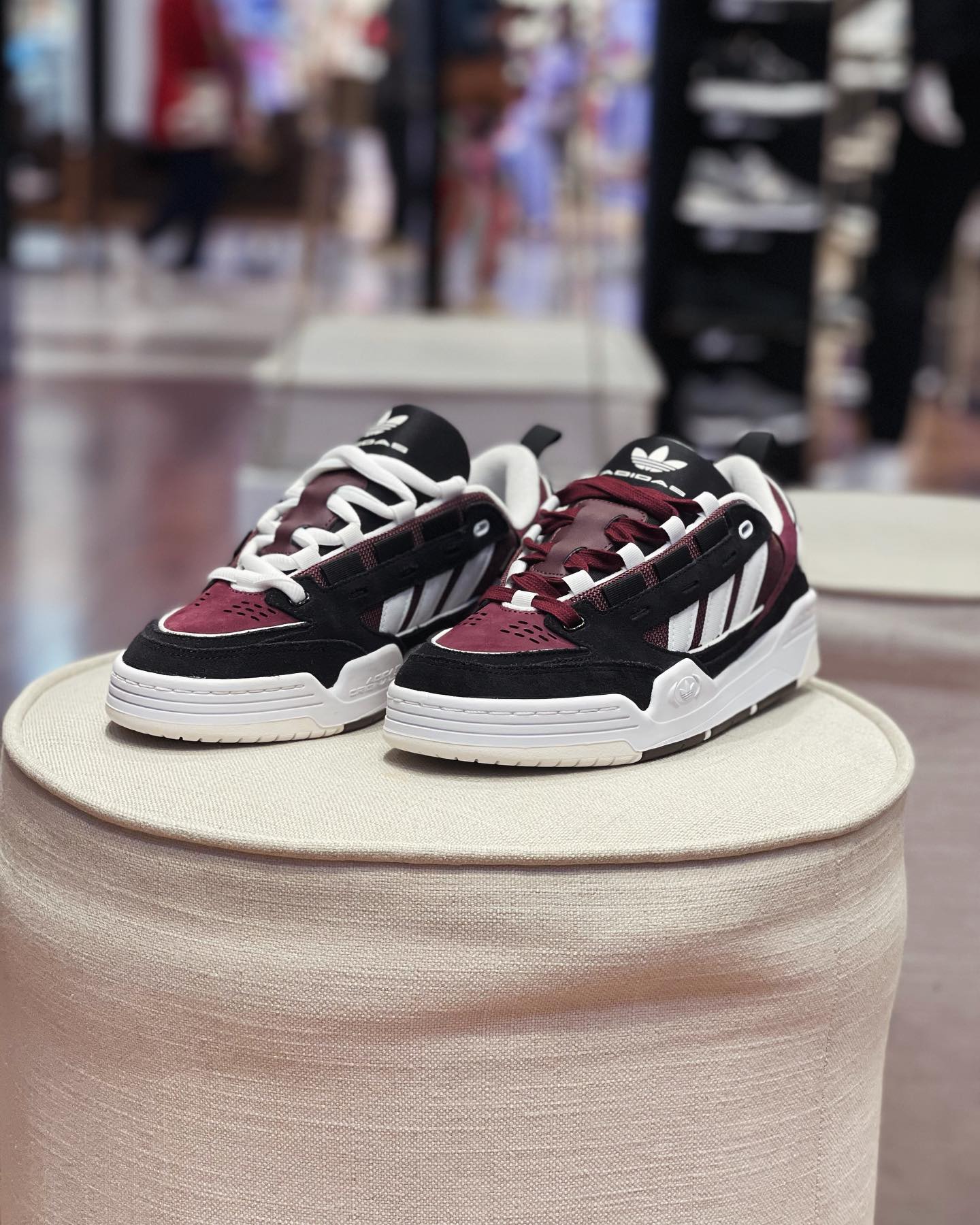 Кроссовки унисекс Adidas Adi2000 IF8821