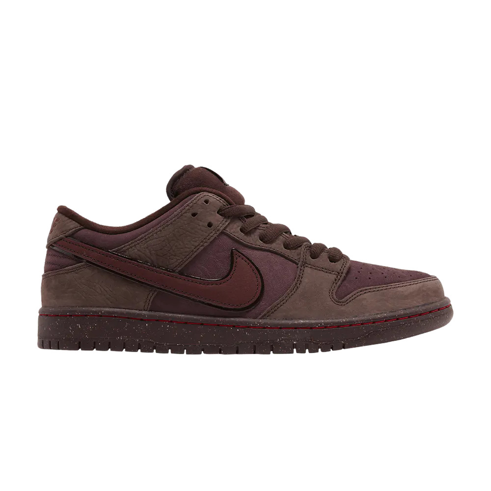 Кроссовки женские Nike SB Dunk Low FN0619-600
