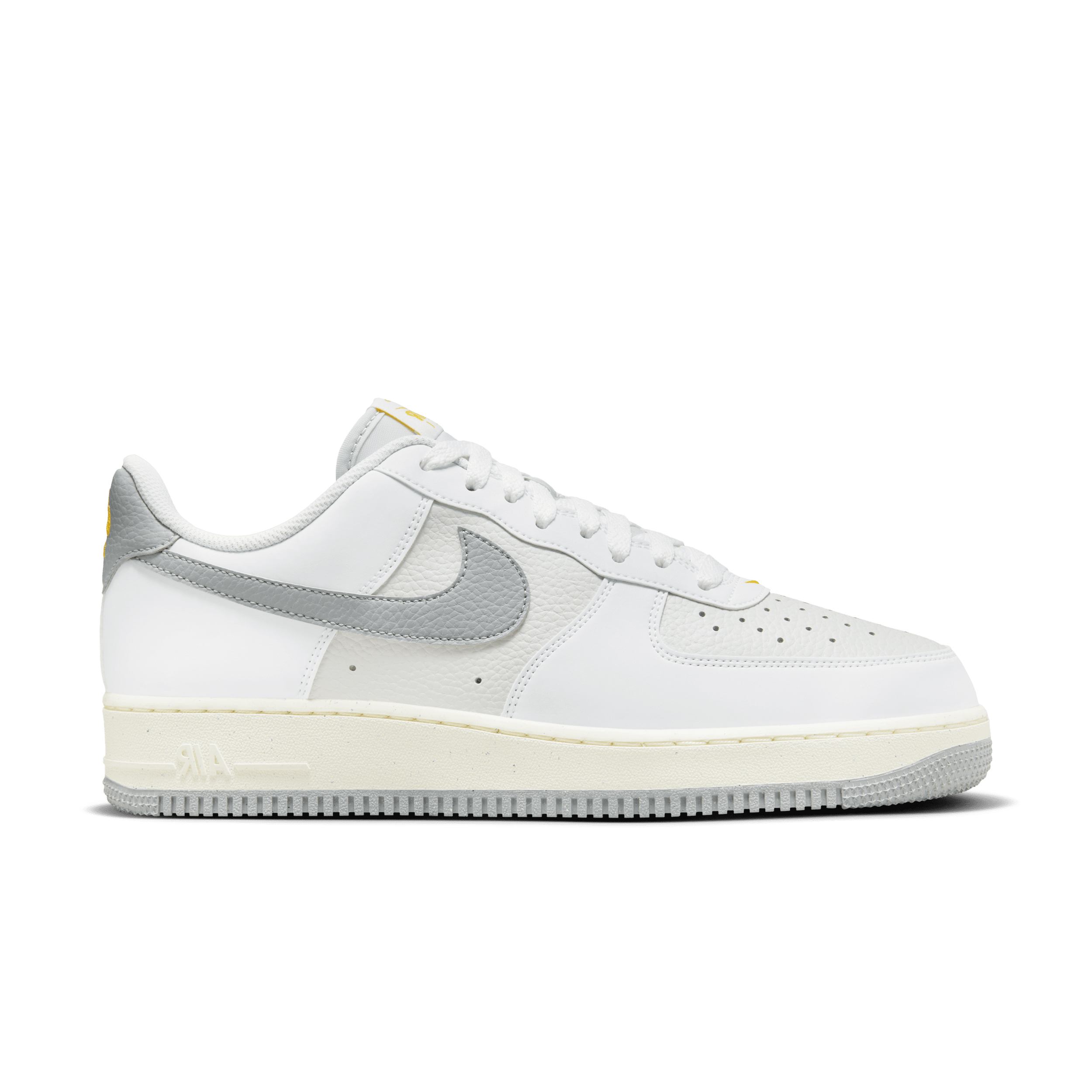 Кроссовки мужские Nike Air Force 1 '07 NN FZ4620-100