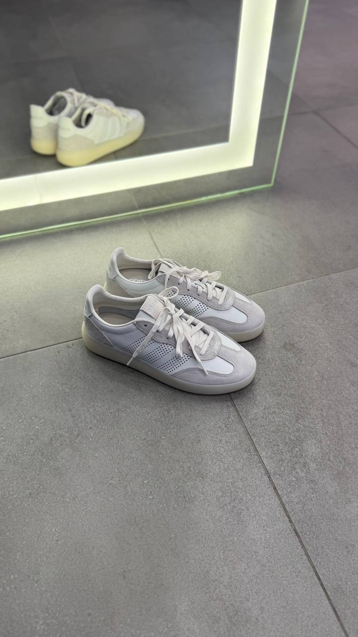 Кроссовки унисекс Adidas Barreda Decode JI2326