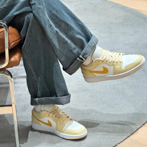 Кроссовки женские Nike Air Jordan 1 Low Pale Vanilla DC0774-170