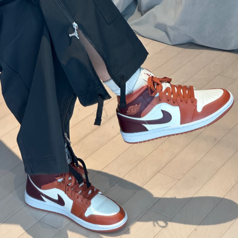 Кроссовки женские Nike Air Jordan 1 Mid Dusty Peach BQ6472-200