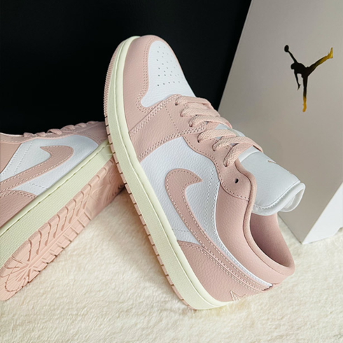 Кроссовки женские Nike Air Jordan 1 Low DC0774-162