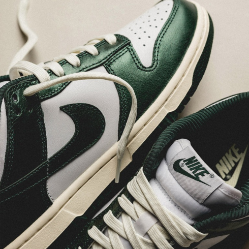 Кроссовки женские Nike Dunk Low  'Vintage Green' DQ8580-100