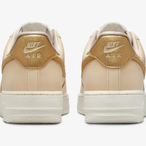 Кроссовки женские Nike Wmns Air Force 1 '07 DQ7569-102