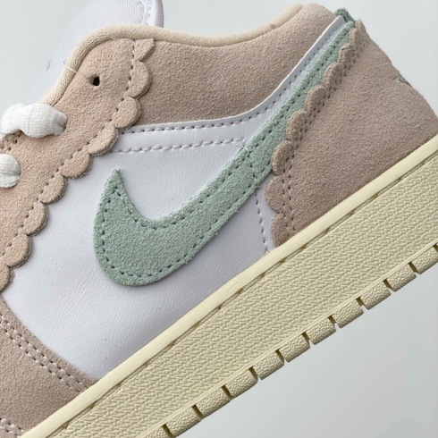 Кроссовки женские Air Jordan 1 Low SE DZ5356-800